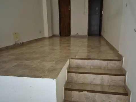 Local en Venta 40 años