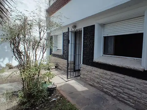 Ayolas E/ Savio y Peña