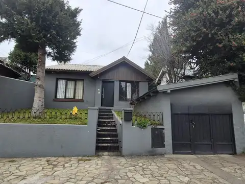 CASA AMPLIA EN EL CENTRO