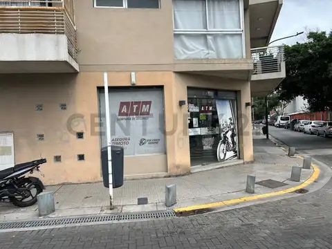 Avenida Nazca 3000, Piso 0