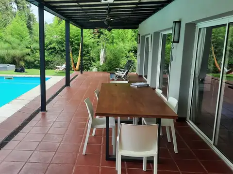Casa en VENTA Y/O  ALQUILER ANUAL BARRIO NAUTICO CUBE