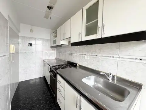 DEPARTAMENTO 4 AMBIENTES CON BALCÓN