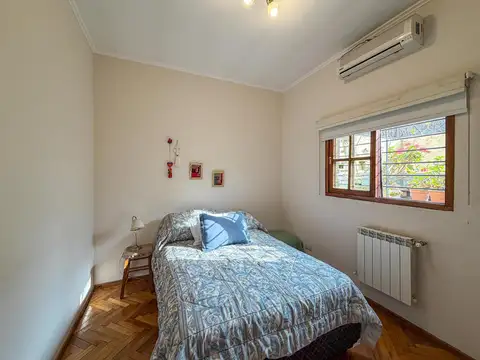 Casa de 3 dormitorios más oficina, con patio, parrilla y terraza