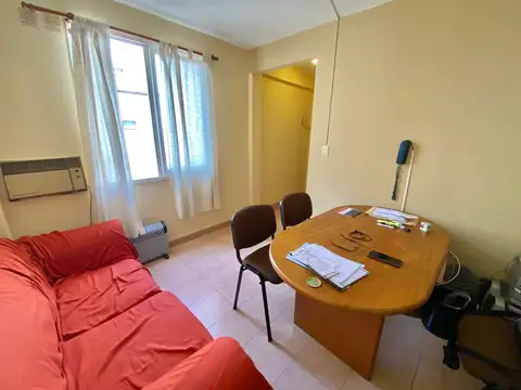 Oficina en  Pueyrredón y Corrientes. Piso 14° todo luz y vista. Vig 24hs