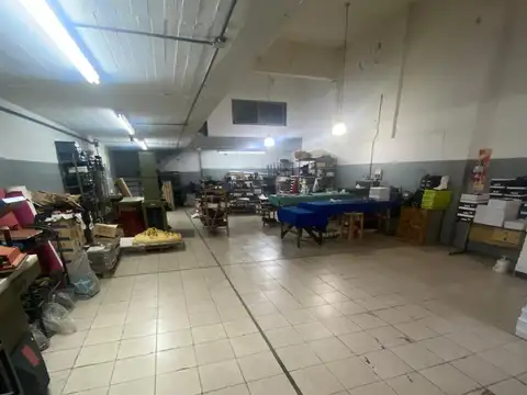 Galpon en Alquiler en Lomas del Mirador, $ 3.500.000