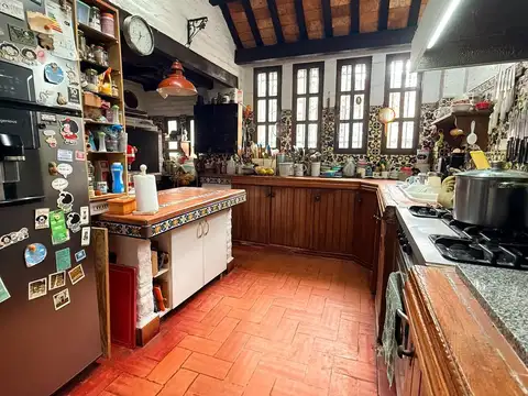 Casa Villa Devoto | Chalet de estilo con pileta