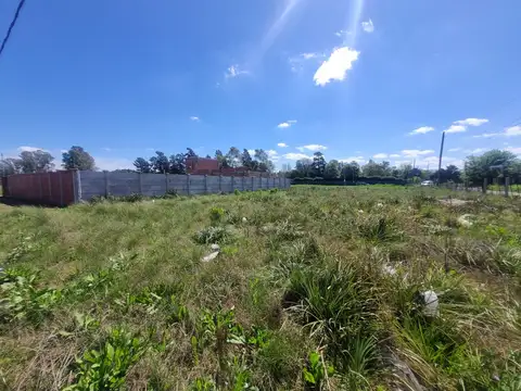 Terreno en Venta en Francisco Alvarez, USD 42.000