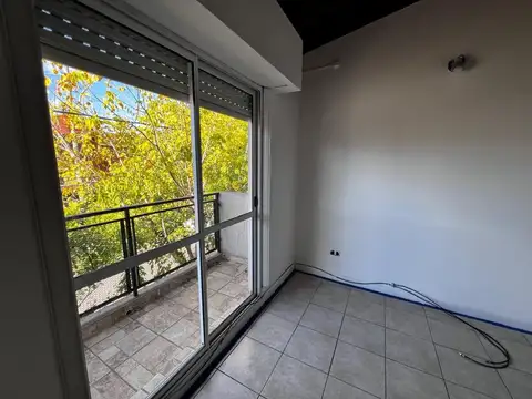ALQUILER DEPTO 2 AMB. CON BALCON EN LA TABLADA