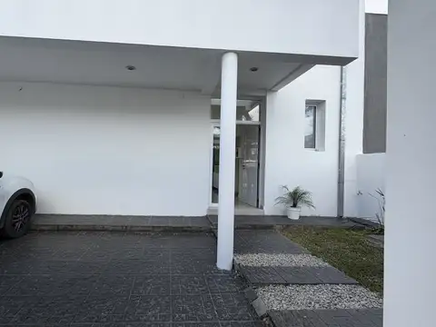 Casa en Venta en City Bell, USD 195.000