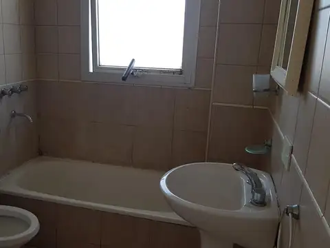 Departamento en Alquiler en Campana, $ 550.000