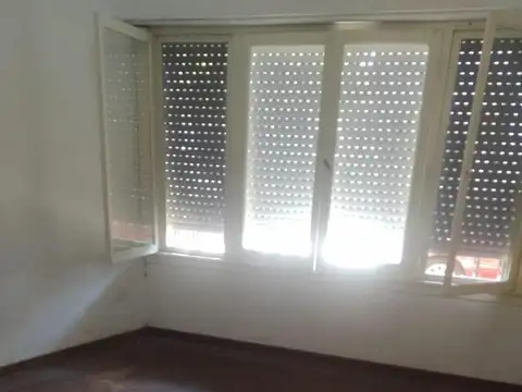 Depto Tipo Casa en Venta 40 años