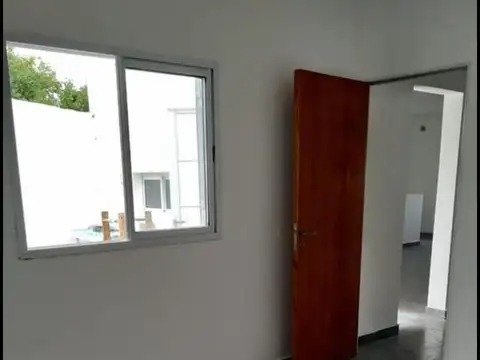 Galpon en Venta 11  mts Fondo