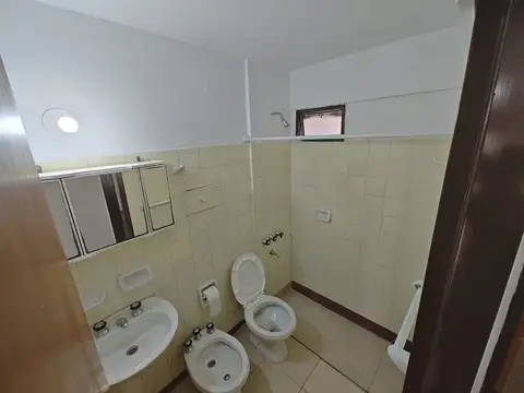 España 1968 interno con balcón