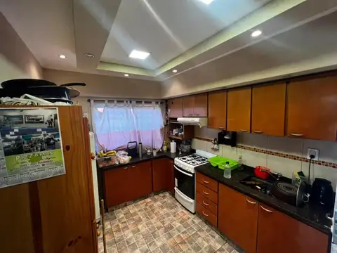 Depto Tipo Casa 3 ambientes con 2 baños