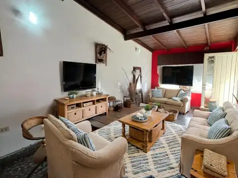 Casa tres dormitorios venta Ituzaingo norte