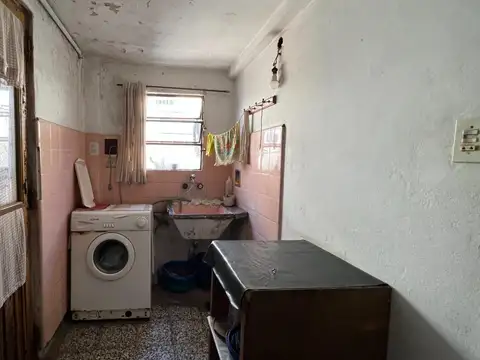 Casa tres dormitorios venta Ituzaingo norte