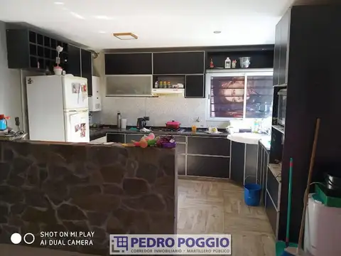 CASA 3 DORMITORIOS FUNES