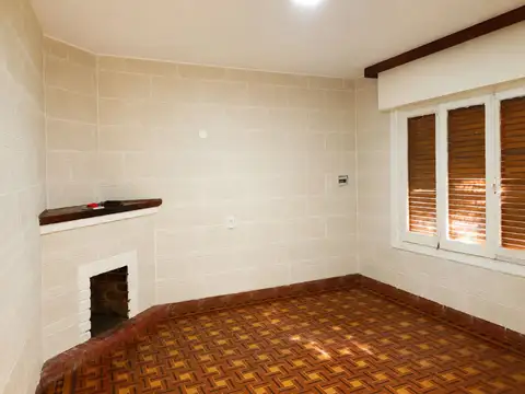 Casa 2 ambientes con 1 baño