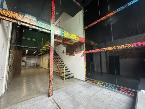 Local Comercial en Alquiler – José María Moreno y Av Rivadavia
