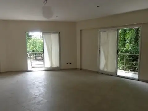 ESCUCHA OFERTA!! AMPLIO DEPARTAMENTO TRES AMBIENTES MUY LUMINOSO CON LAVADERO RÁPIDO ACC.A AUT. 