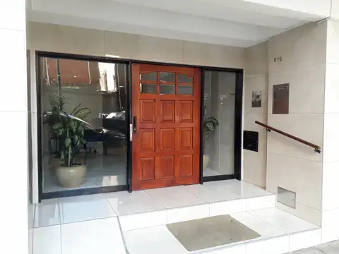 3 ambientes en alquiler almagro cercania a hospital italiano piso 8 muy luminoso