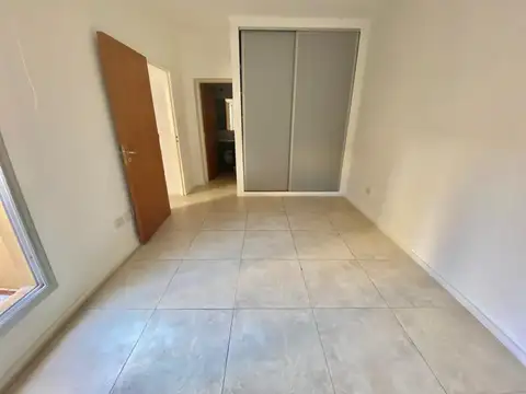Departamento en Alquiler en Barrio España y Hospitales, $ 450.000