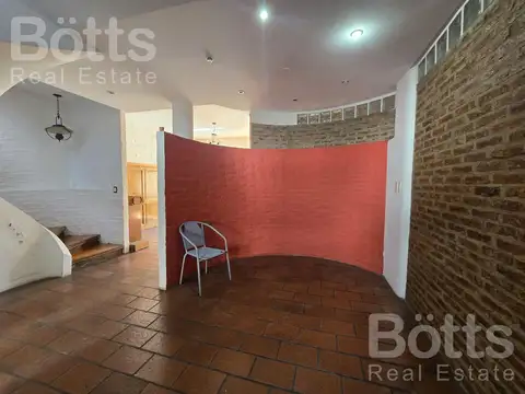 Depto Tipo Casa en Venta 40 años