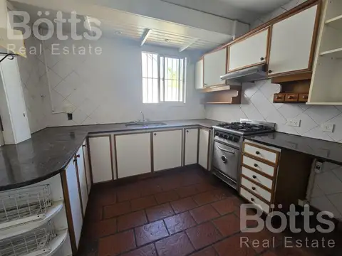Depto Tipo Casa 4 ambientes con 1 baño
