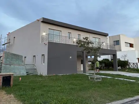 Nvr Escriturable Apta Crédito A. 5 San Sebastian 5300