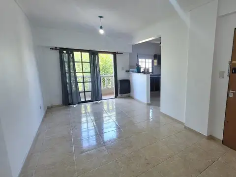 ALQUILER - DEPARTAMENTOS - AV MITRE AL 6500