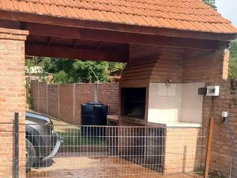 Casa 3 ambientes con 2 baños