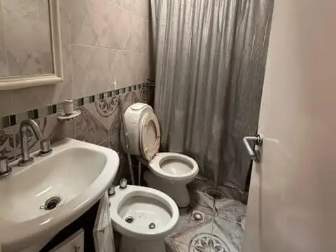 Casa 3 ambientes con 2 baños