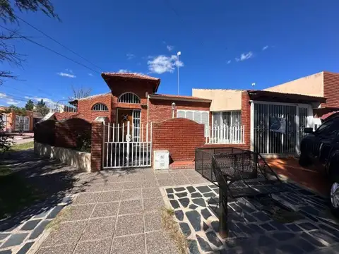 VENTA CASA AMPYA EN ESQUINA