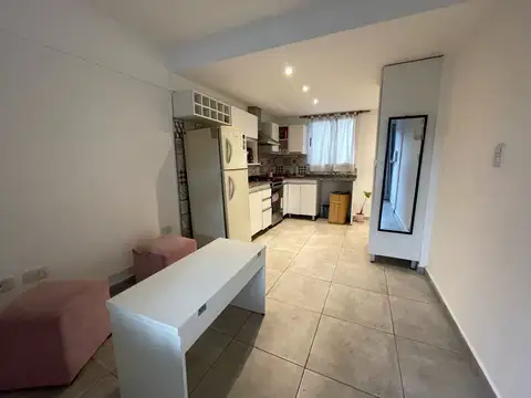 Venta departamento monoambiente en Lomas de Zamora con cochera