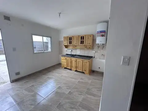 Departamento en Alquiler en Fray Luis Beltran, $ 290.000