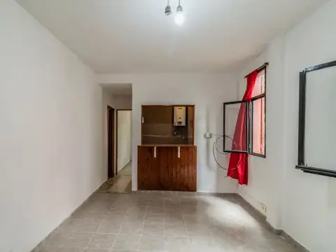 Balbastro 2700, Piso 1