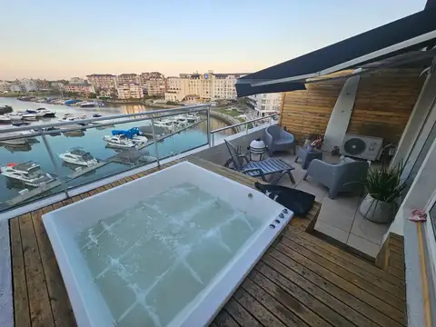 Departamento monoambiente en alquiler en Wyndham Lofts Intercontinental, Bahía de Nordelta. Terraza 