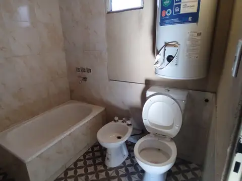 PH de 2 Ambientes en Alquiler – Sarandí
