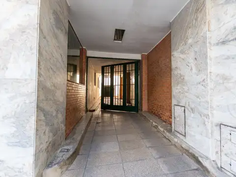 Departamento 6 ambientes con 2 baños