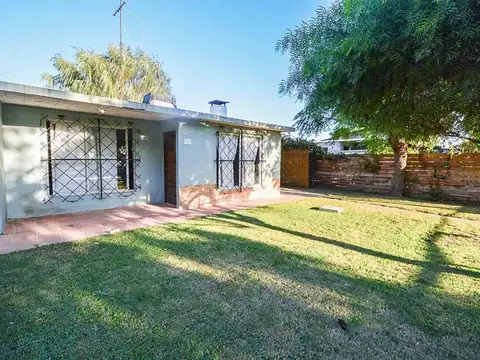VENTA CASA 2 DORMITORIOS EN PASO DE LA ARENA