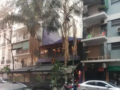 Agüero e/ Avenida Santa Fe y Arenales