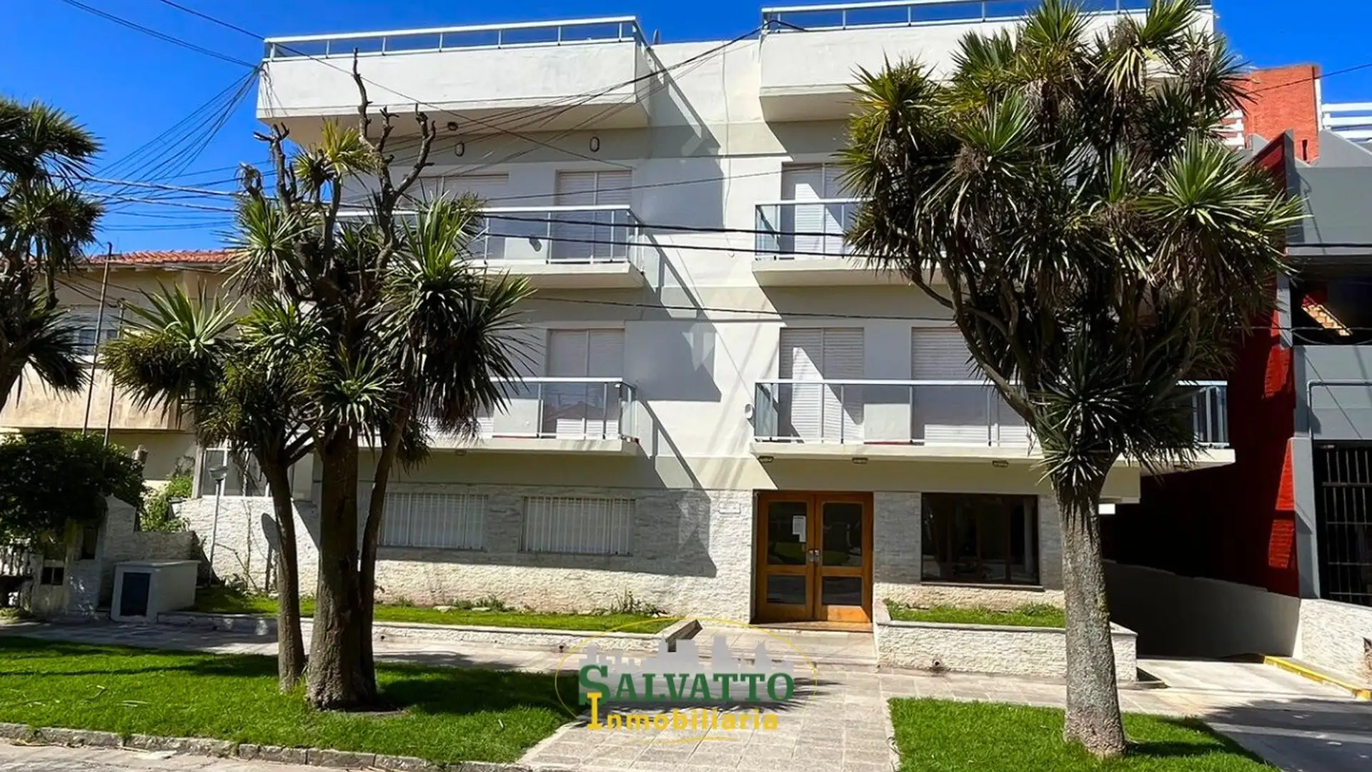 Departamento 3 ambientes con vista al mar y cochera en Punta Mogotes