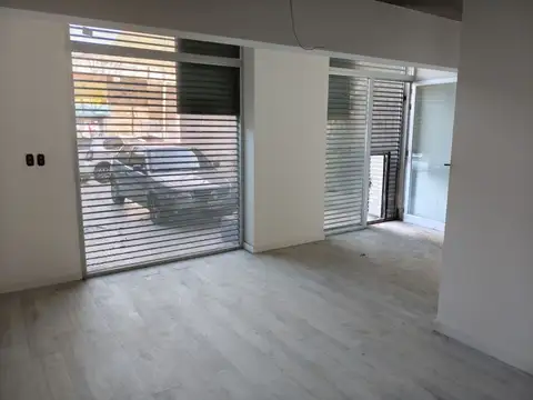 Local en Venta en Temperley, USD 180.000