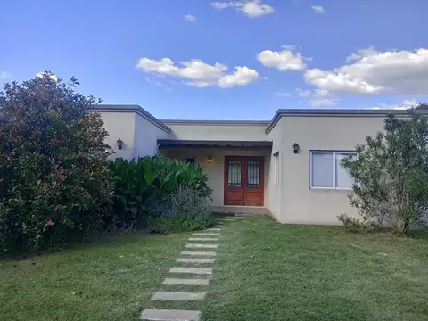 Venta Casa a La Laguna en Barrio San Francisco Villanueva Tigre