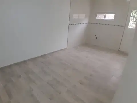 CASA 2 DORM PATIO Y COCHERA REFACCIONADA A NUEVA