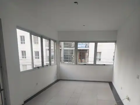 Vuelta De Obligado 2900, Piso 2