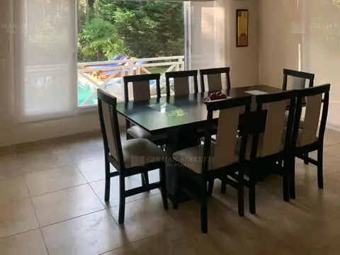 Casa 4 ambientes con 3 baños