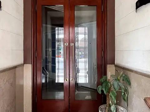 Presidente Roca 500, Piso 5