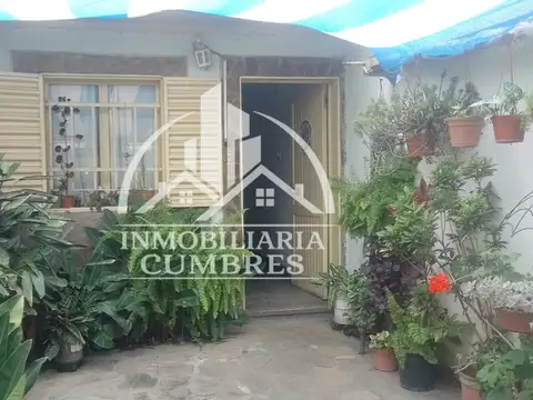 CASA EN BARRIO SANTA ANA I