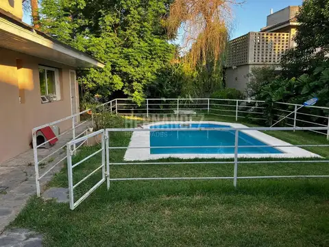 ALQUILER CASA QUINTA 5 AMBIENTES CON PARQUE Y PISCINA
